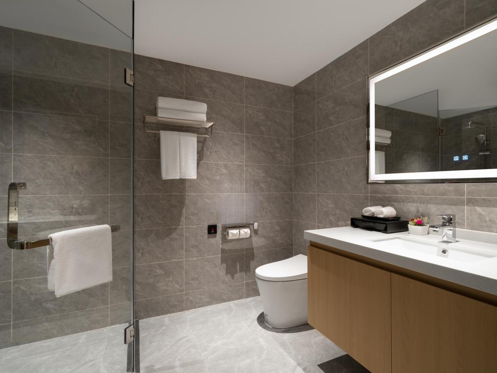 Dong Fang 5* Guangzhou